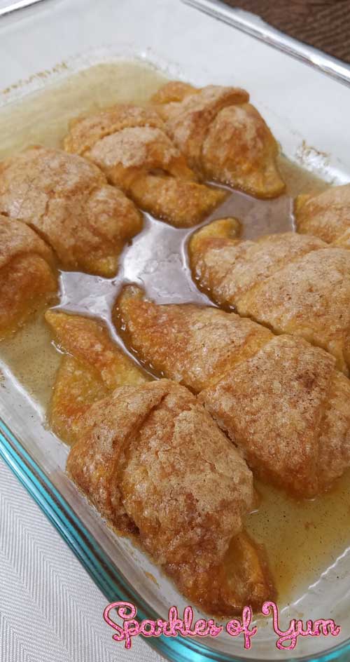 Apple dumplings that are super simple to make and will put that mmm mmm good smile on your face.