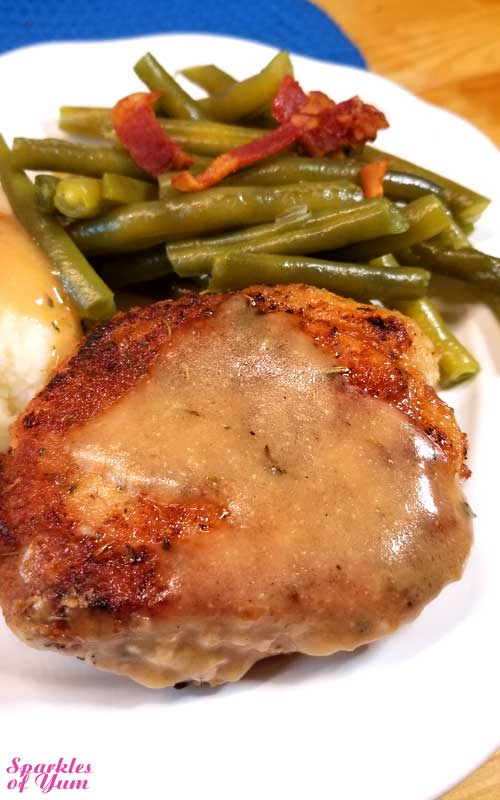 It only looks like we're getting fancy around here with these Pork Chops in Creamy Wine Sauce, but this dish is so quick and easy that anyone can make this incredibly delicious dinner in no time at all!