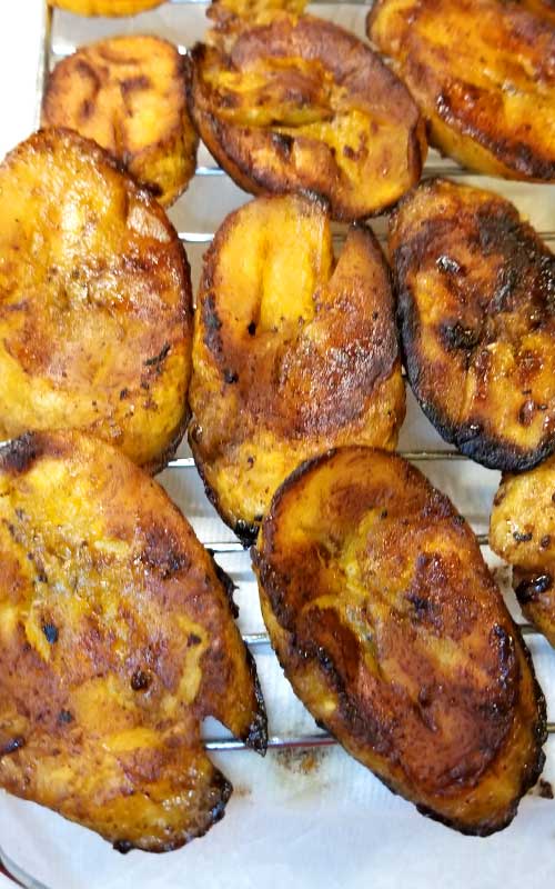 These Sweet Fried Plantains were crispy on the outside, soft inside, and the flavor was perfect! The trick to good plantains is to let them get all the way ripe; which is a lot of black on the skin, that's when they are the sweetest.