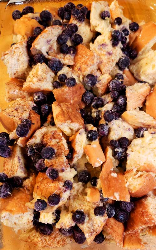 Perfect for a holiday morning or weekend brunch. This Easy Blueberry French Toast Casserole with Streusel Topping is a family favorite that is oh so easy to make.
