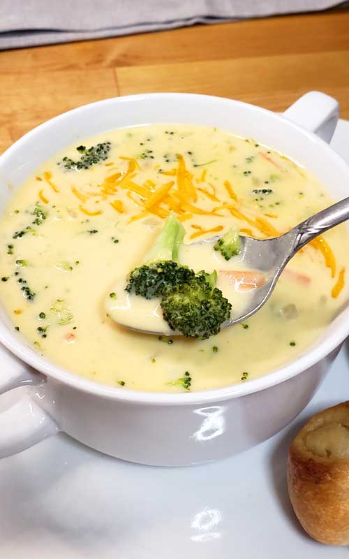 So quick to make and full of creamy cheesy goodness. Plus, this Copycat Panera Broccoli Cheddar Soup is so warm and comforting for the whole family, you may be asked to make it over and over again!