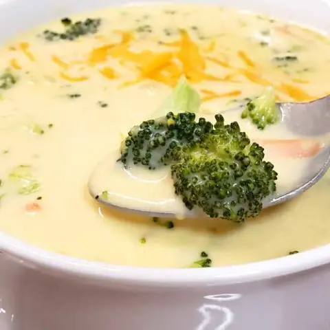 Copycat Panera Broccoli Cheddar Soup