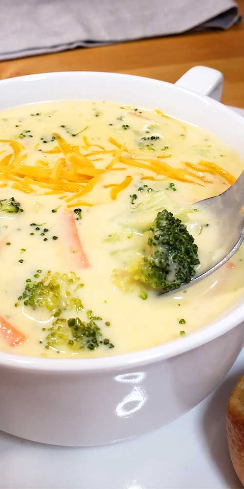 So quick to make and full of creamy cheesy goodness. Plus, this Copycat Panera Broccoli Cheddar Soup is so warm and comforting for the whole family, you may be asked to make it over and over again!