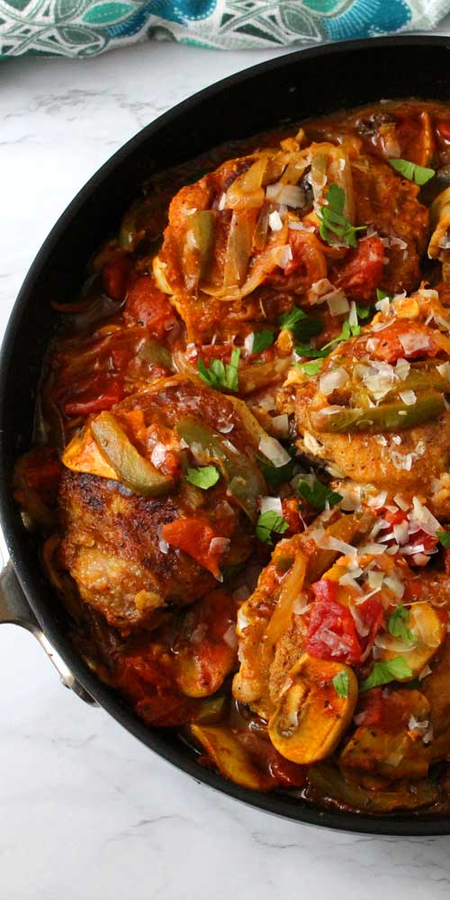 Love me some Chicken Cacciatore! It's so delicious and saucy with all the Italian goodness of the seasoning and a subtle sweetness in the sauce and goes perfectly served over this Pappardelle Pasta.