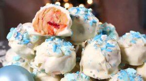 If you are wanting to wow your guests, these White Chocolate Cherry Cheesecake Truffles are a Christmas staple that would make your table stand out! Perfect for sharing and giving your taste buds the gift of yummy goodness.