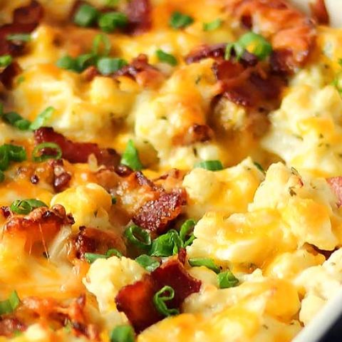 When looking for an impressive side dish, this Bacon Cheddar Ranch Cauliflower Casserole is THE go to side for holidays!