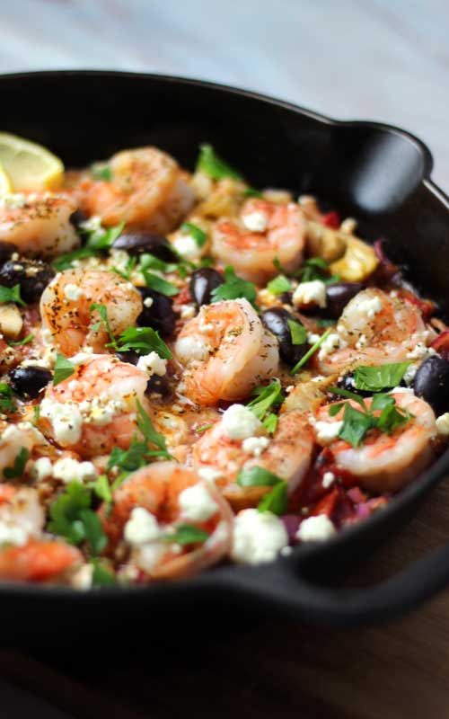 You will not believe how much flavor this Mediterranean Shrimp Skillet has. A no-guilt meal that is THIS easy to make?! Yes Please!!!