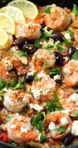 You will not believe how much flavor this Mediterranean Shrimp Skillet has. A no-guilt meal that is THIS easy to make?! Yes Please!!!